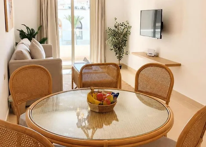 Spacious 2 Bedroom With Pool And Piazza View In Sahl Hasheesh *