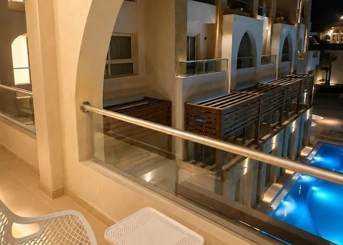 Spacious 2 Bedroom With Pool And Piazza View In Sahl Hasheesh