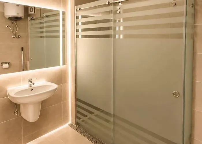 Spacious 2 Bedroom With Pool And Piazza View In Sahl Hasheesh Apartment *