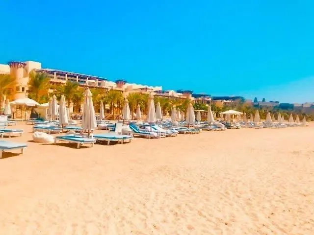 Spacious 2 Bedroom With Pool And Piazza View In Sahl Hasheesh Hurghada
