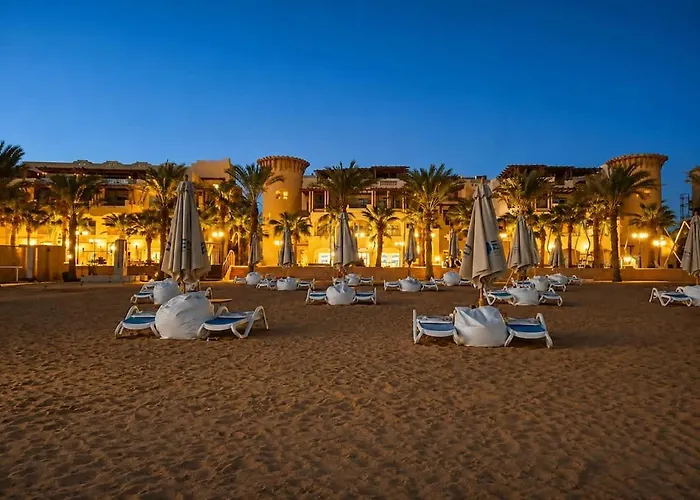 Spacious 2 Bedroom With Pool And Piazza View In Sahl Hasheesh